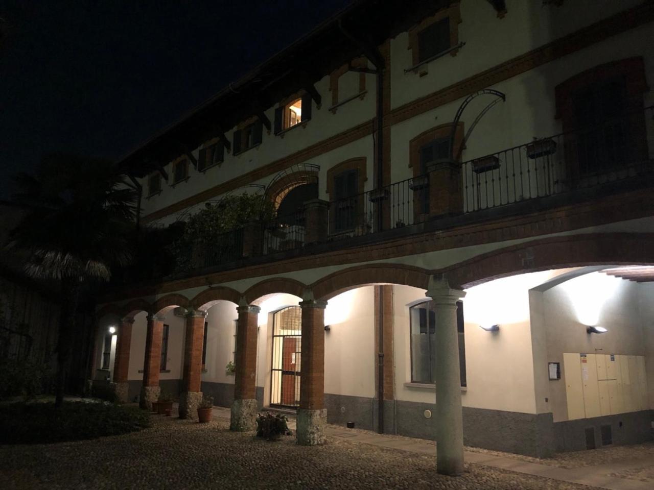 Sage House - Carozzi Apartments ميلان المظهر الخارجي الصورة